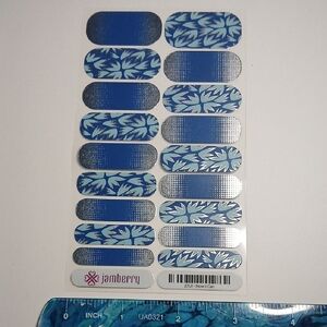 Jamberry Blue and Silvwr Patterned Nail Wraps